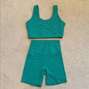 all in motion Teal Crop Top & Bike Shorts Set - shorts are size XS - top is med.